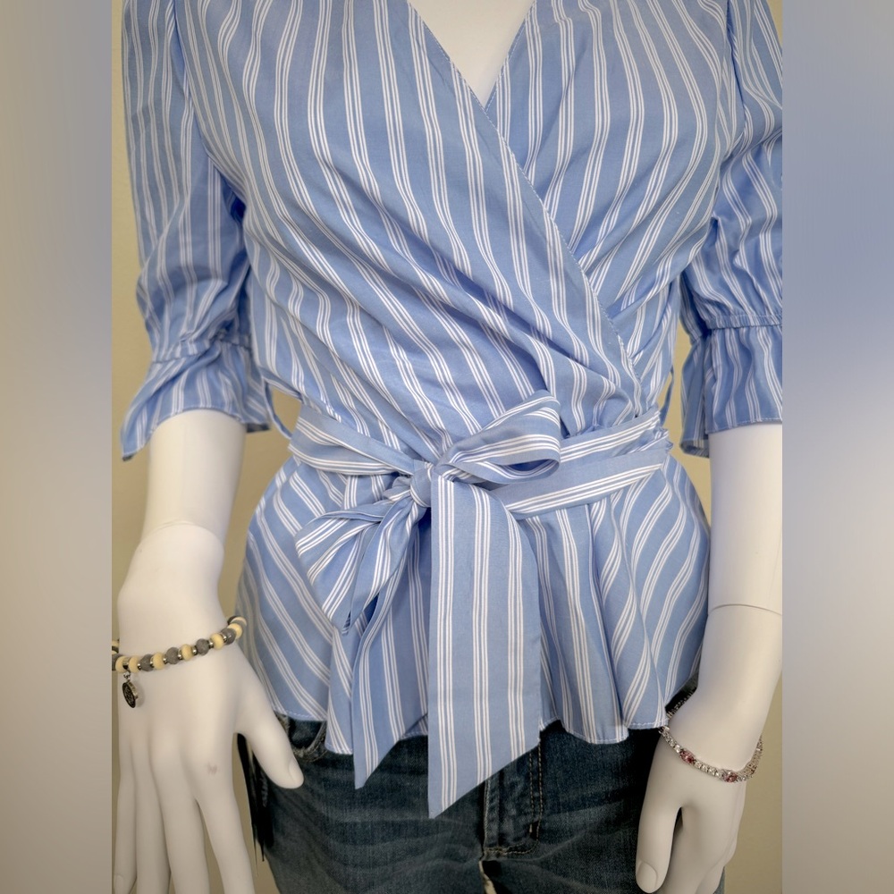 NWT Edgely Tie Top